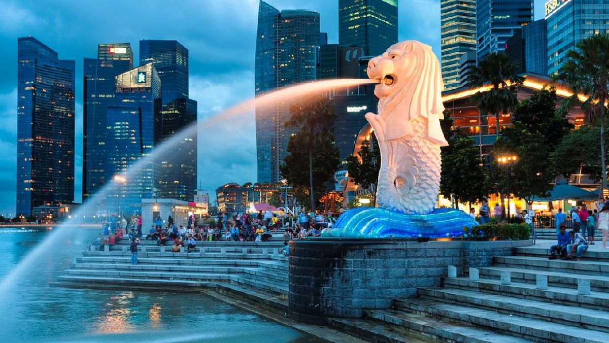 EKSPLORASI WISATA SINGAPURA