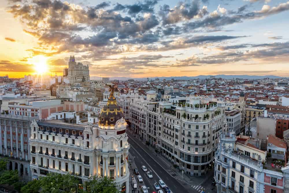 ALASAN MEANGAPA NEGARA SPANYOL COCOK UNTUK MENJADI DESTINASI WISATA ANDA SELANJUTNYA