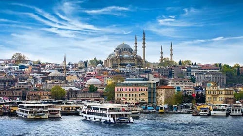 MENIKMATI PESONA TRAVELING DI TURKIYE