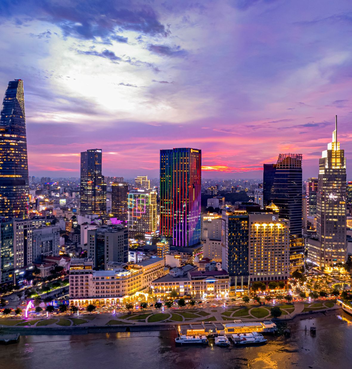 ALASAN ANDA HARUS MENGUNJUNGI NEGARA VIETNAM