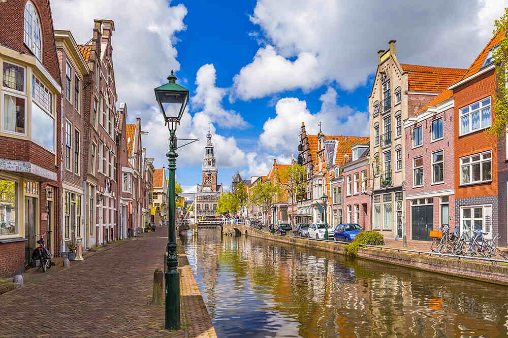 Jelajah Keindahan Belanda dan Eropa Barat Bersama Mytravelink: Paket Wisata Lengkap & Terjangkau