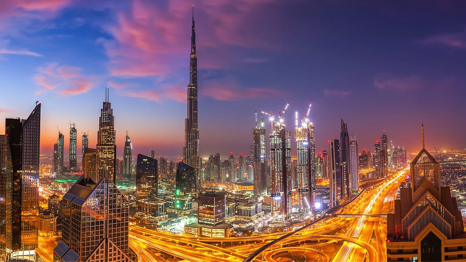 Pesona Dubai & Abu Dhabi: Liburan Mewah Penuh Cerita