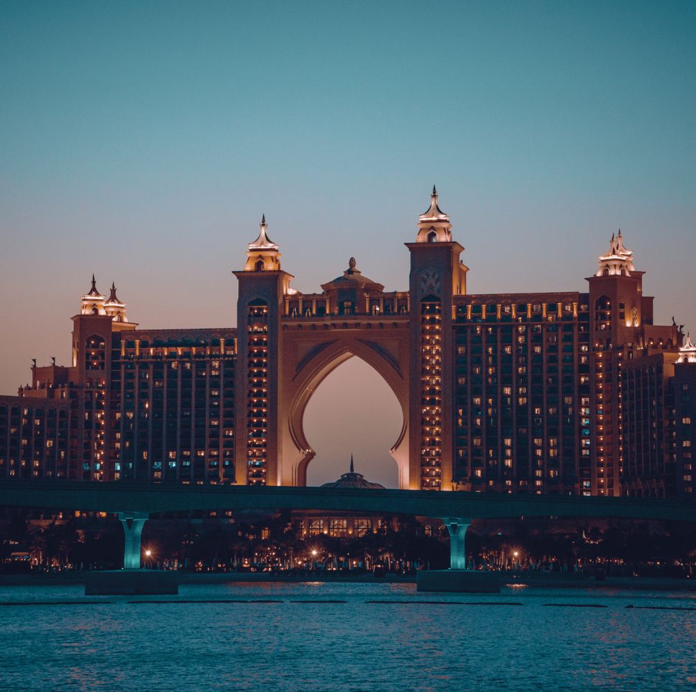 PAKET WISATA DUBAI + TURKI + ABU DHABI