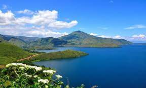 PAKET WISATA DANAU TOBA