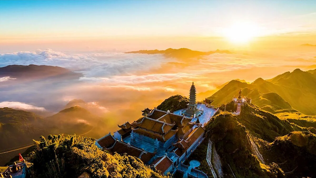 PAKET WISATA HANOI - HALONG - SAPA - FANSIPAN PEAK