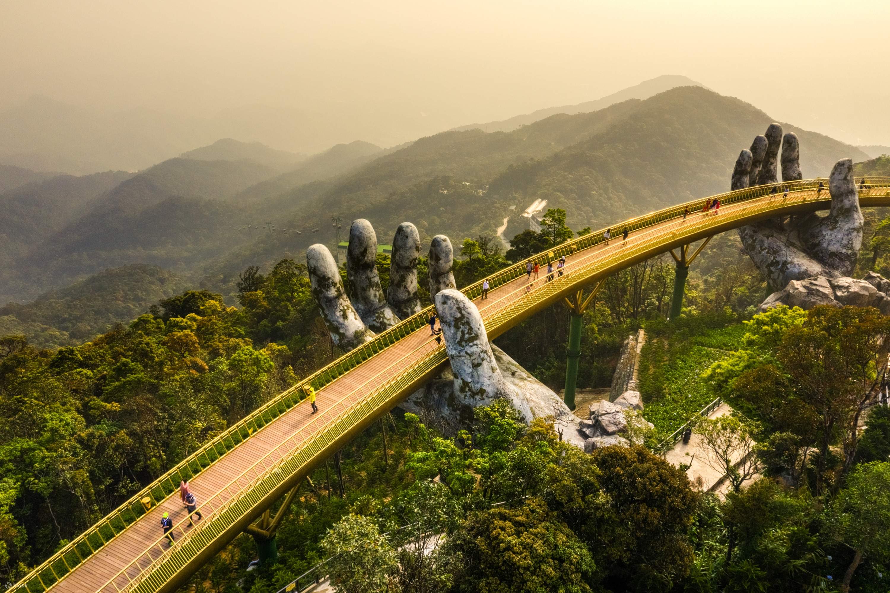 PAKET WISATA DA NANG - HOI AN - CAN THANHCOCONUT VILLAGE - BANA HILLS
